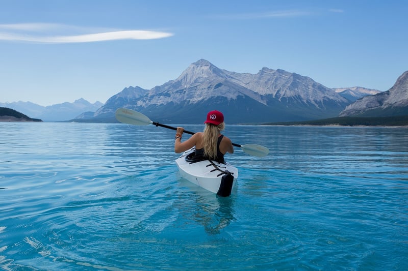 Kayaking in Sea Caves